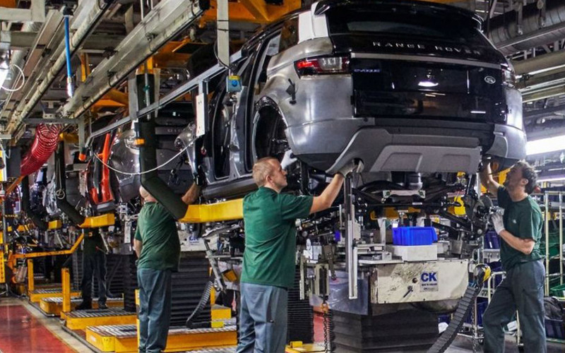 U.K. Car Industry Could Lose up to $74 billion by 2025 in a No-Deal Brexit