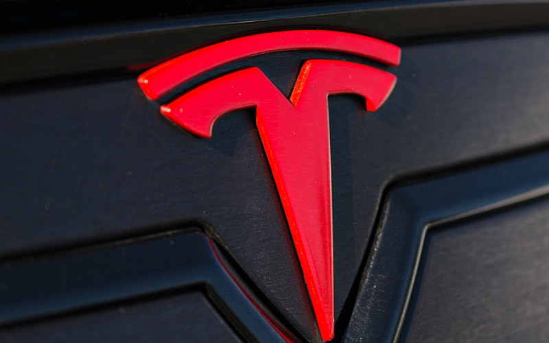Tesla Unveils Second $5 Billion Share Sale since September