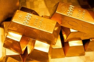 Gold Price Crawls Back But Lags Resilient Bitcoin Performance