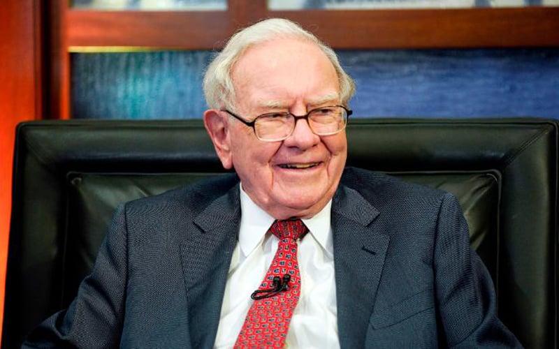 Buffett’s Berkshire Spent Record $24.7B to Repurchase Shares in 2020