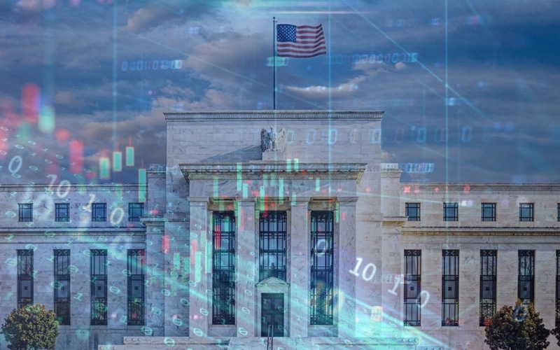 The Fed and the Market: Divergence of Opinions