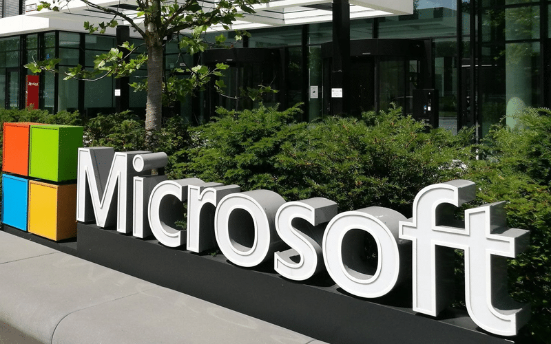 Microsoft Awarded $21.9 Billion Contract with the U.S Army