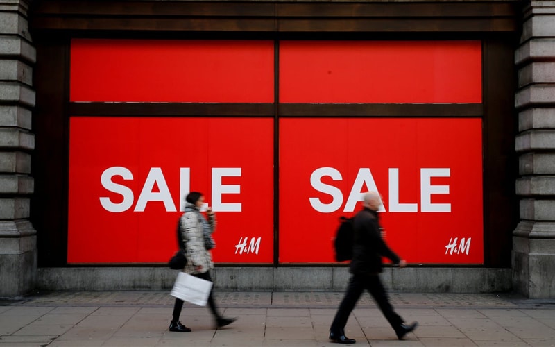 UK Retail Sales Surge 5.4% in March on Easing of COVID-19 Restrictions