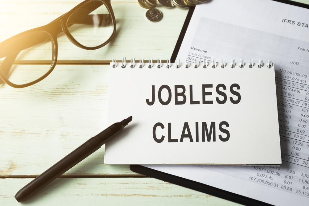 Jobless Claims Plunges to Below 500,000 to Hit the Lowest Since March 2020