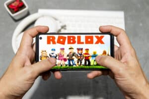 Roblox’s DAU Adds Slows, But Jumps 28% YOY