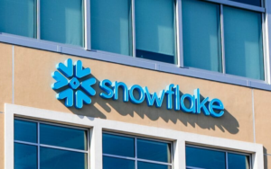Snowflake Widens Its Loss to $189.8 Million in Q2 FY22 Despite a Jump in Revenue