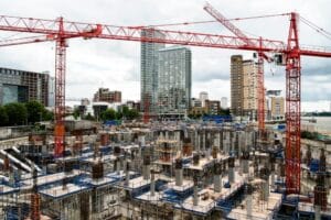 UK Construction Cools as PMI Slips to 58.7 in July Despite High House Building