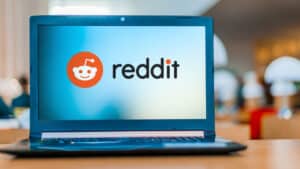 Reddit Seeks Advisers in Projected NY Listing in Early 2022 at $15B Market Cap