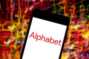 Alphabet the Top Earner Among US Tech Giants in 2021 as Market Cap Hits $2T
