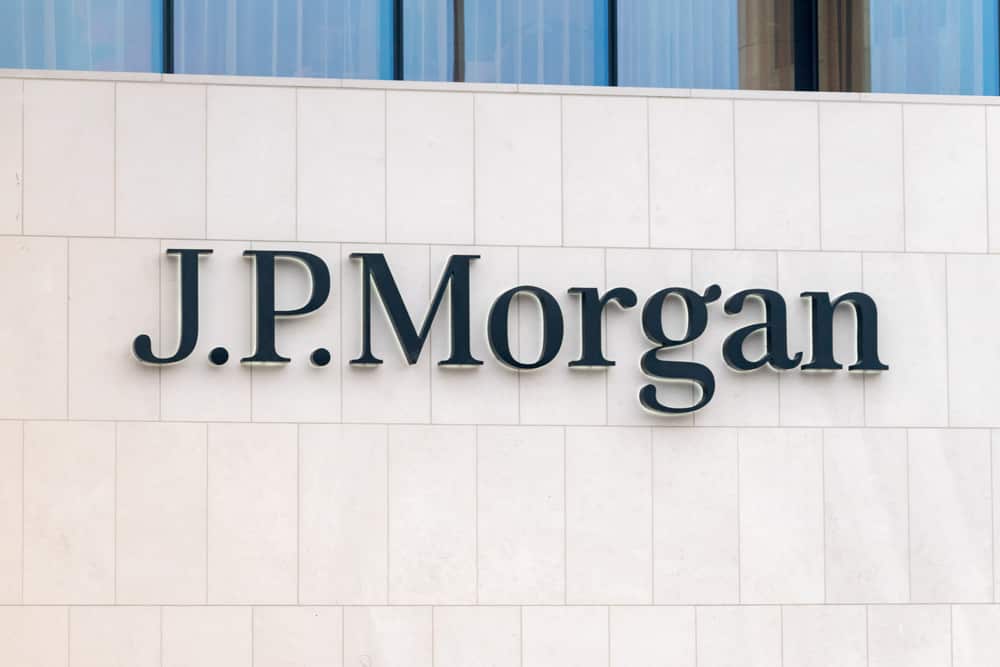 JPMorgan Projects 9% S&P Rally by End-2022 Amid Omicron Concerns