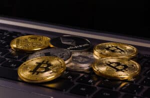 Crypto Not Ideal for Retail Investors, Says Money Managers, Warning 2022 Correction