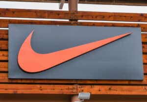 Nike Revenues Rise 1% in Q2 2022 to Beat Estimates