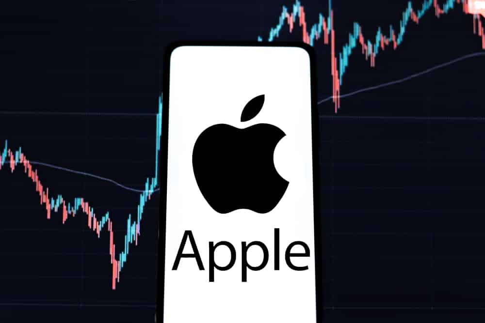 Apple (AAPL) Stock Price Forecast Ahead of Earnings