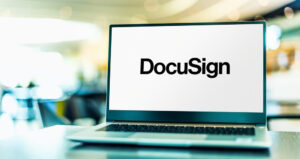DocuSign Plunges 20% After Issuing Lower Q1 2022 Guidance
