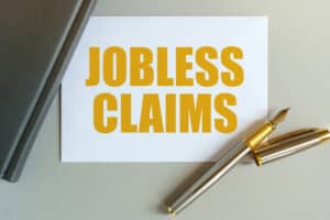 US Jobless Claims Decline by 18,000 to a Below-Estimate Level