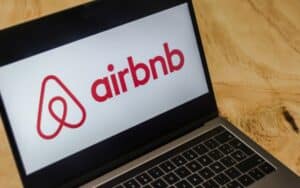 Airbnb Bookings Rises 59% in Q1 2022 to Above Pre-pandemic Levels