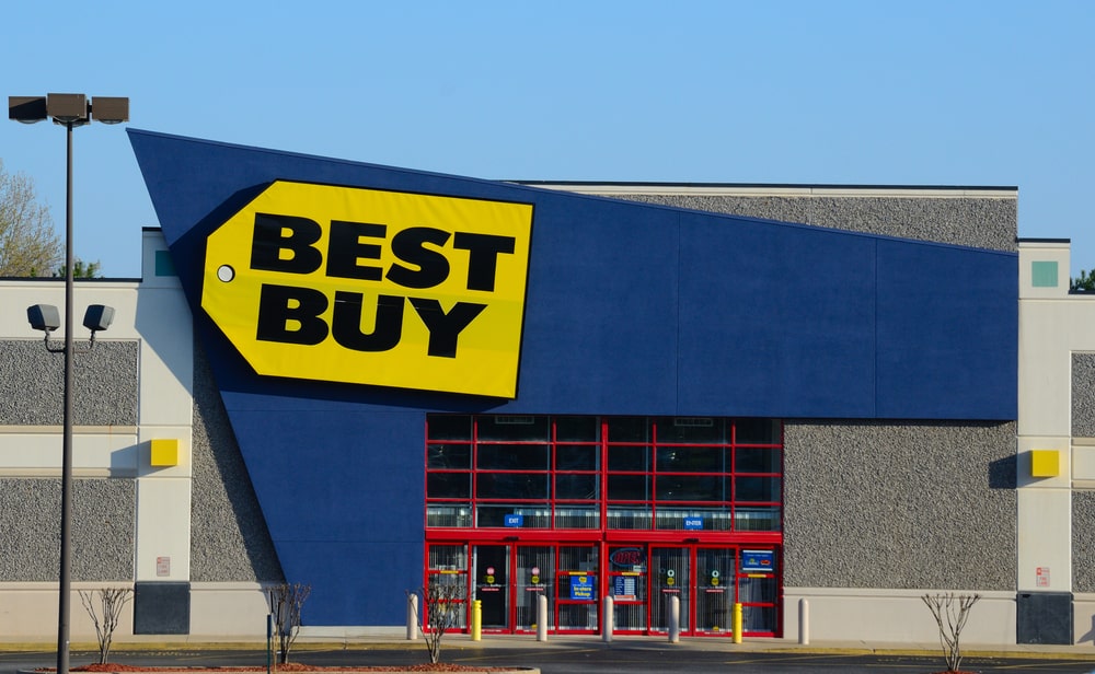 Best Buy Earnings Beats Estimates but Cuts FY23 Guidance