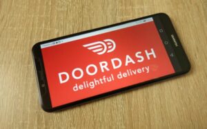 DoorDash Posts a Record Monthly Users in Q1 2022, Revenue Jumps 35%
