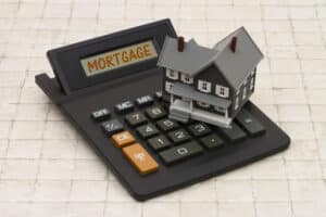 US Mortgage Rate Eases to 5.49% but Applications Decline by Double Digits