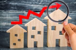 UK House Prices Rise by 0.9% in May but Slows on a Yearly Basis