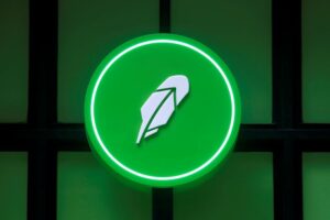 Robinhood Markets CTO sells shares worth $250,555 By Investing.com