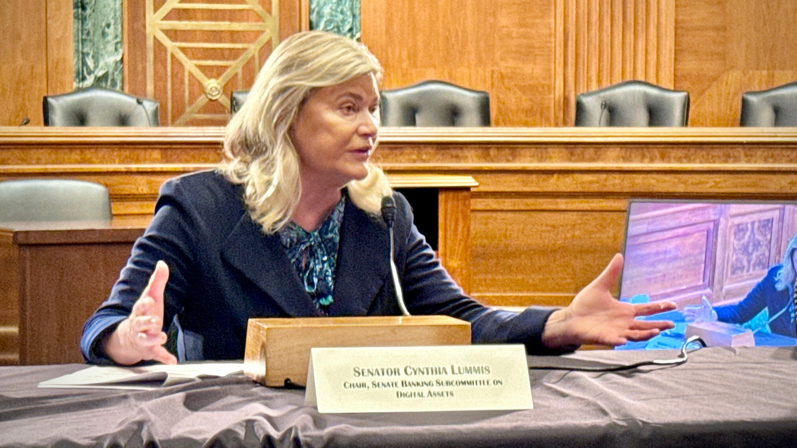 Senator Lummis Seeks to Waive US Taxes on Small-Scale Crypto Activity in Budget Bill