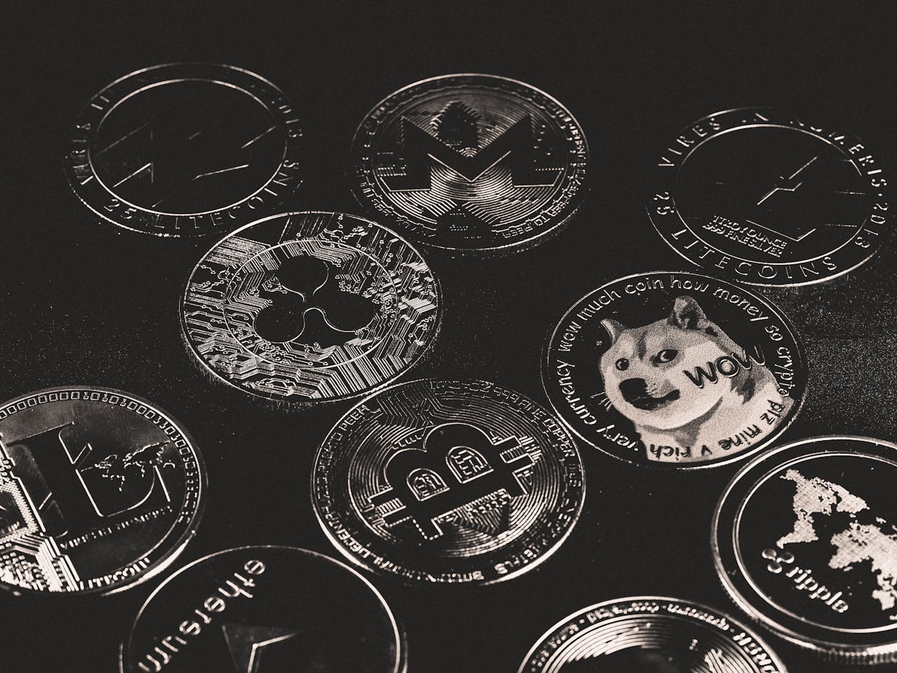 Altcoin Market Suffers Sharp Decline as Bitcoin Holds Steady – TokenPost