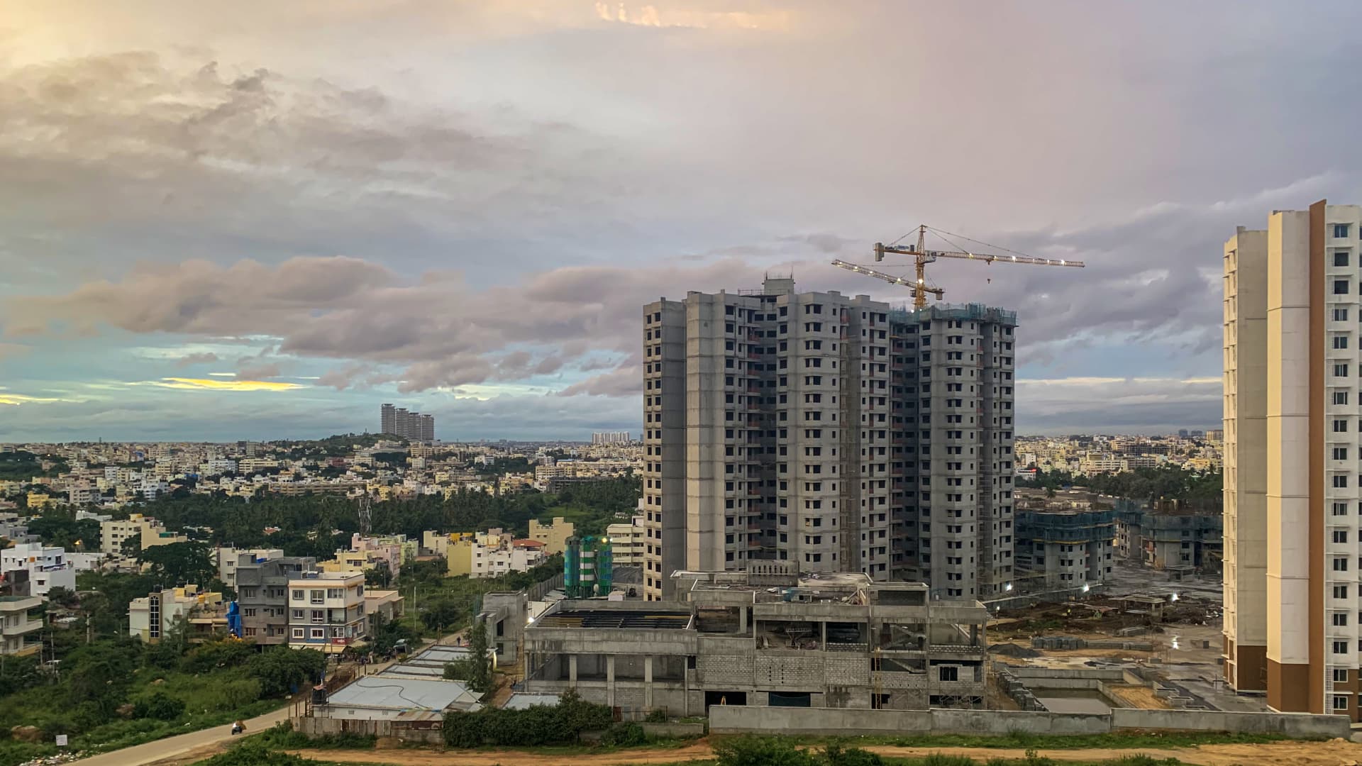 As India’s Wealthy Explore International Markets, Many Secure Wealth in Real Estate – Internewscast Journal