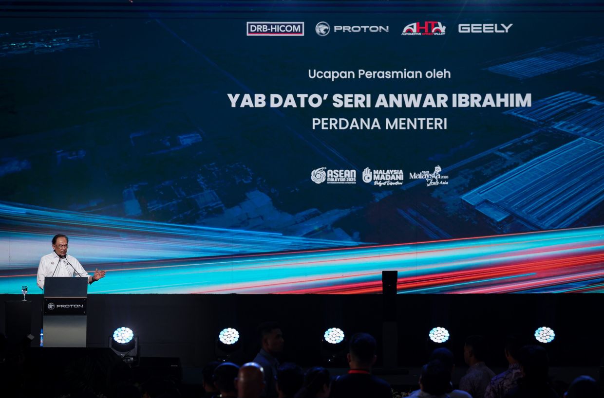 Geely invited to increase investment in Automotive Hi-Tech Valley, says Anwar