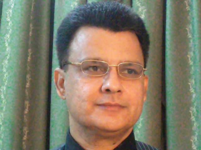 Rulers use flood to fill their coffers:  Palijo