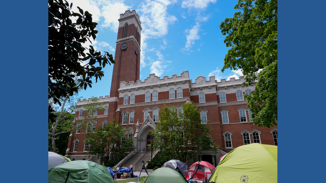With no takers yet, White House sets meeting with colleges still weighing an agreement with Trump