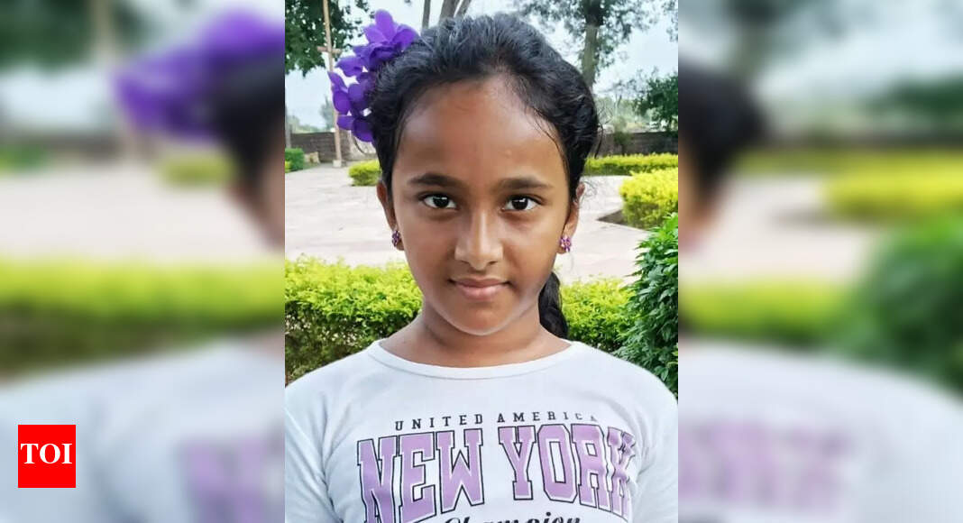 Kol teacher, daughter, 3 more die in C’garh crash | Kolkata News – The Times of India
