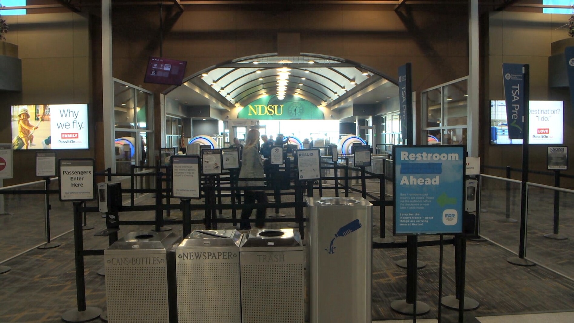 Despite shutdown, flights stay on time at Hector and MSP airports